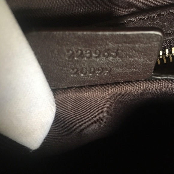 Gucci Shoulder Bag - Picture 3 of 12